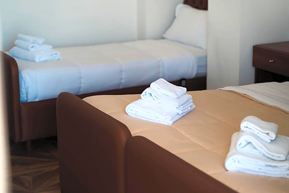 Kairos Hotel
