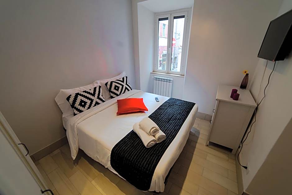 Galleria Frascati Rooms and Apartment