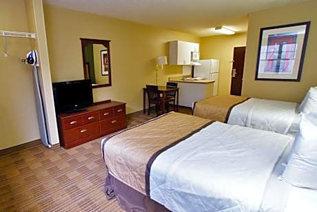 2 Full Beds | Non-Smoking, Kitchen