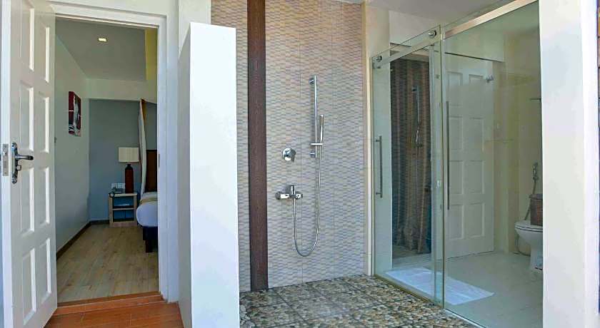 Coconut Tree Hulhuvilla Beach 