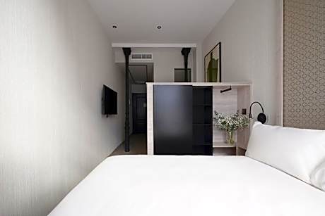 Medium Studio with Kitchenette and Balcony