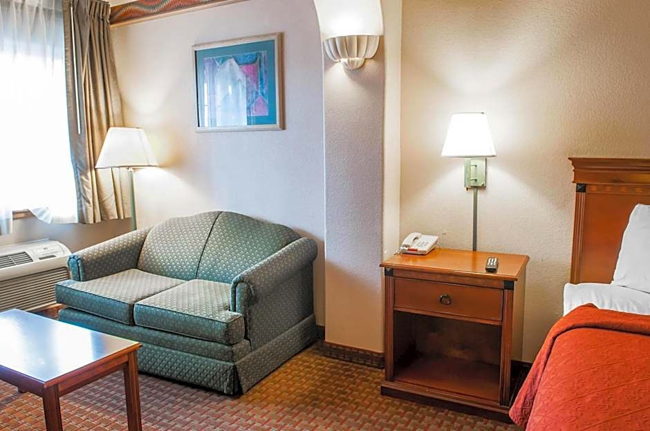 Quality Inn & Suites Las Cruces - University Area