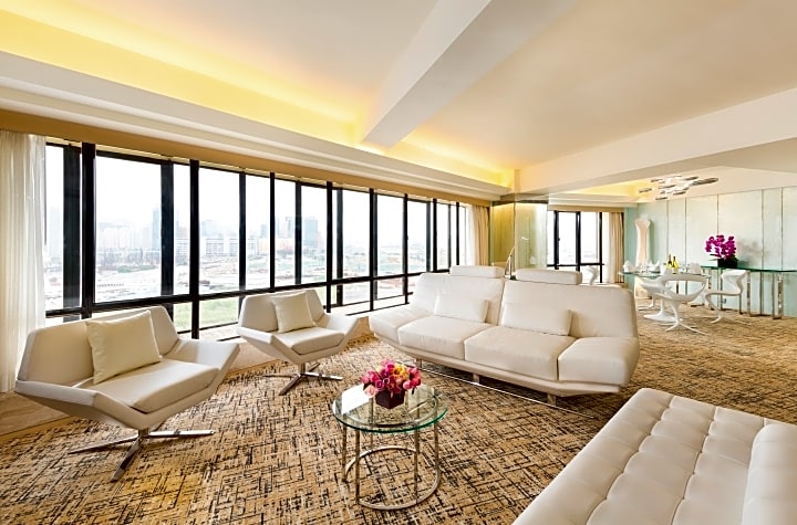 Regal Oriental Hotel