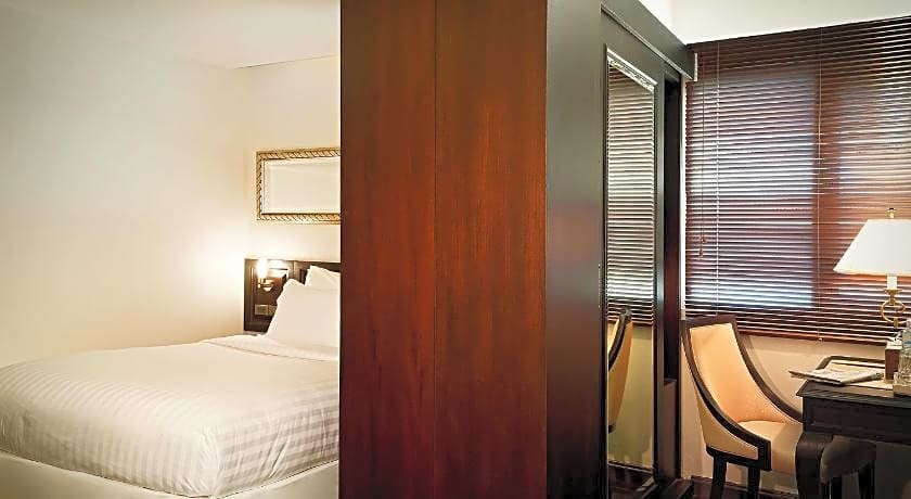 Gulliver's Tavern Hotel