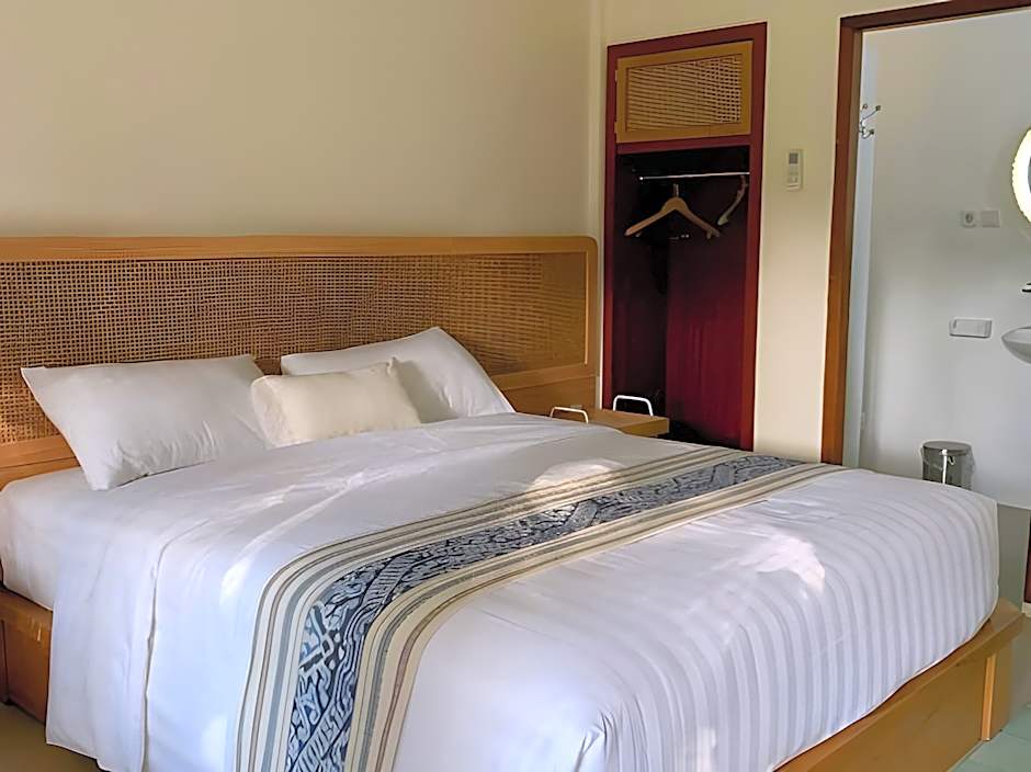 Roots Hotel Senggigi