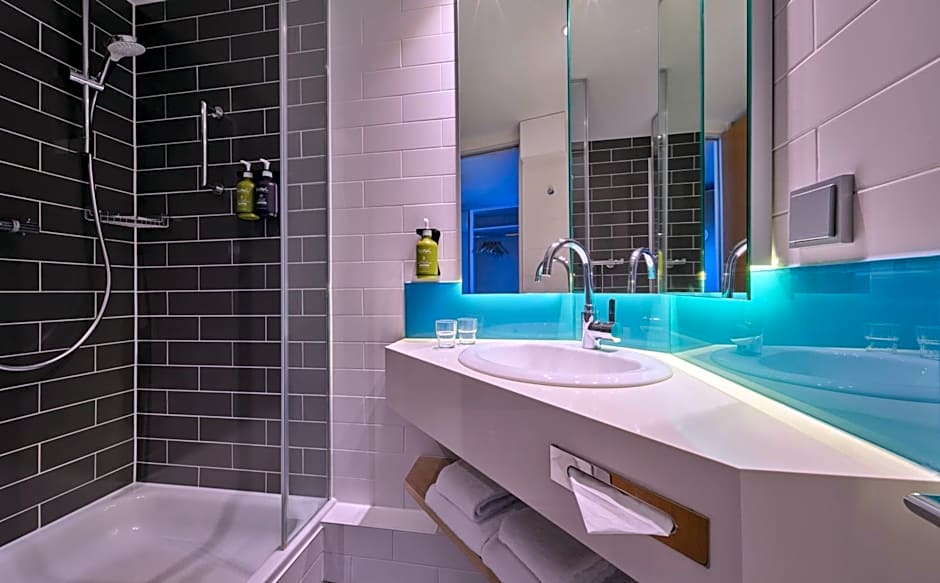 Holiday Inn Express Cologne Troisdorf By IHG