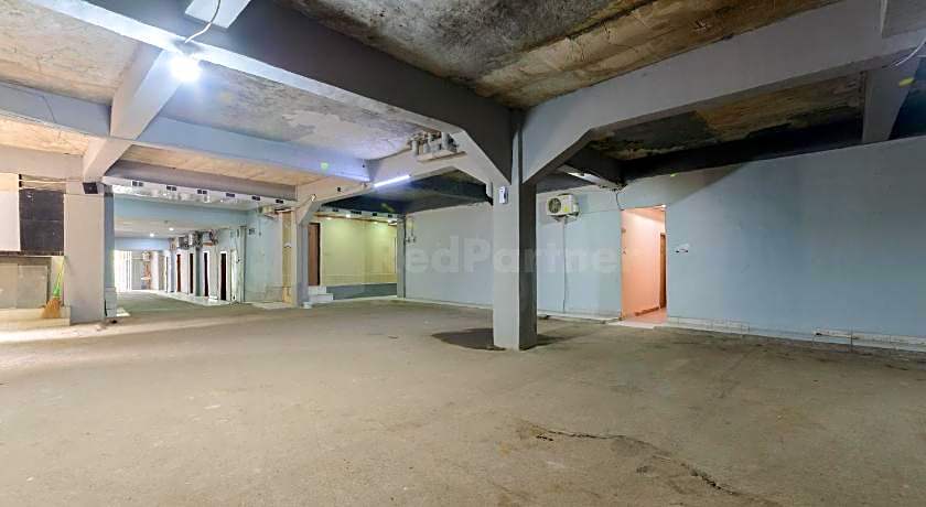 My home2 Mall Ciputra Cibubur RedPartner