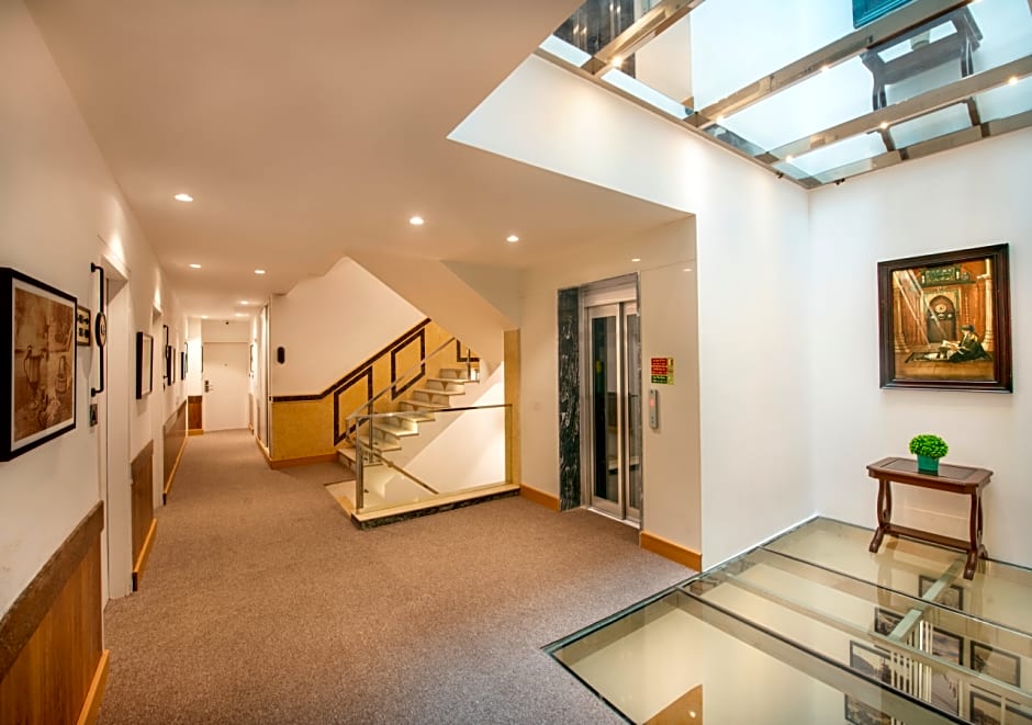 Bloom Boutique I GK1