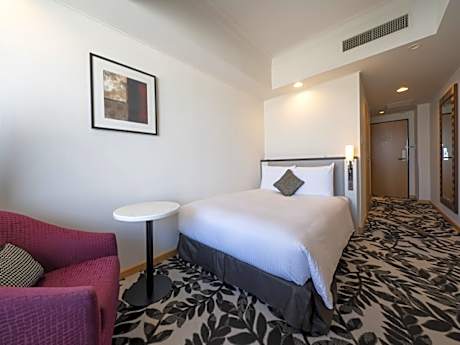 1 Double Standard City View High Floor