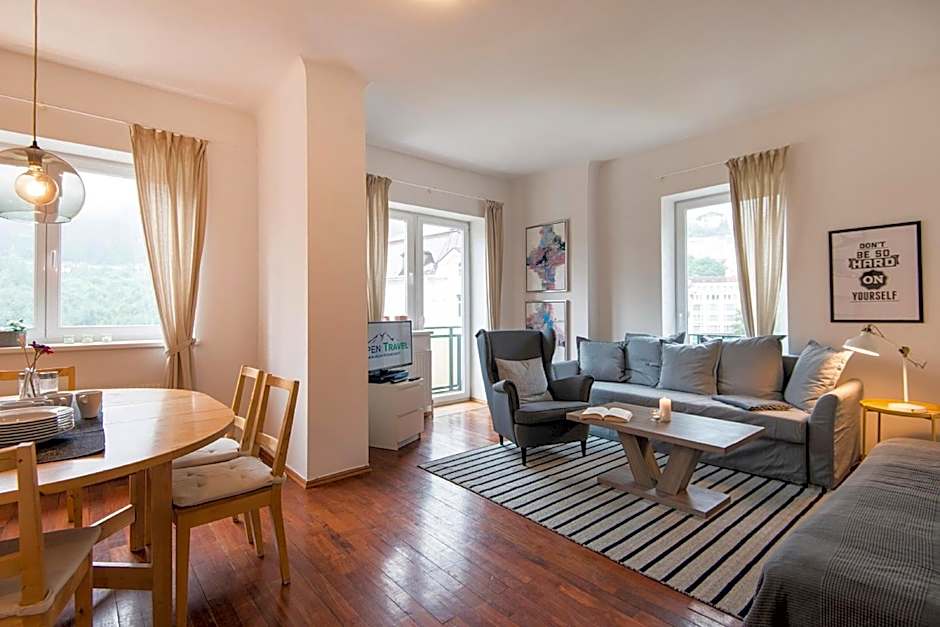 Residenz Lothringen by AlpenTravel