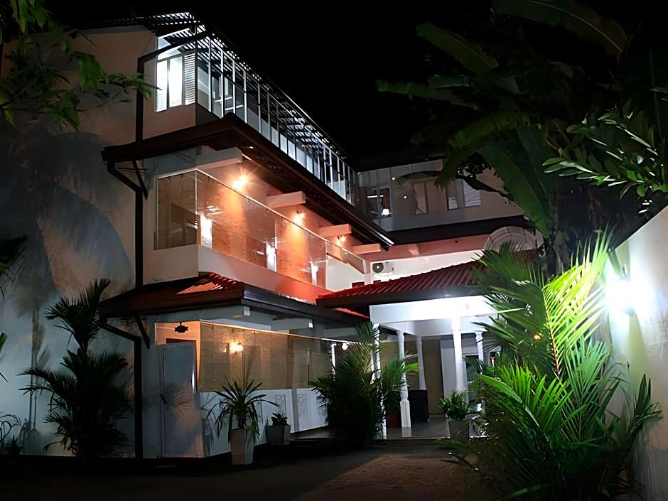 Foto 1 di 50 di Tharusha Holiday Inn