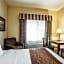 Comfort Inn & Suites McMinnville Wine Country