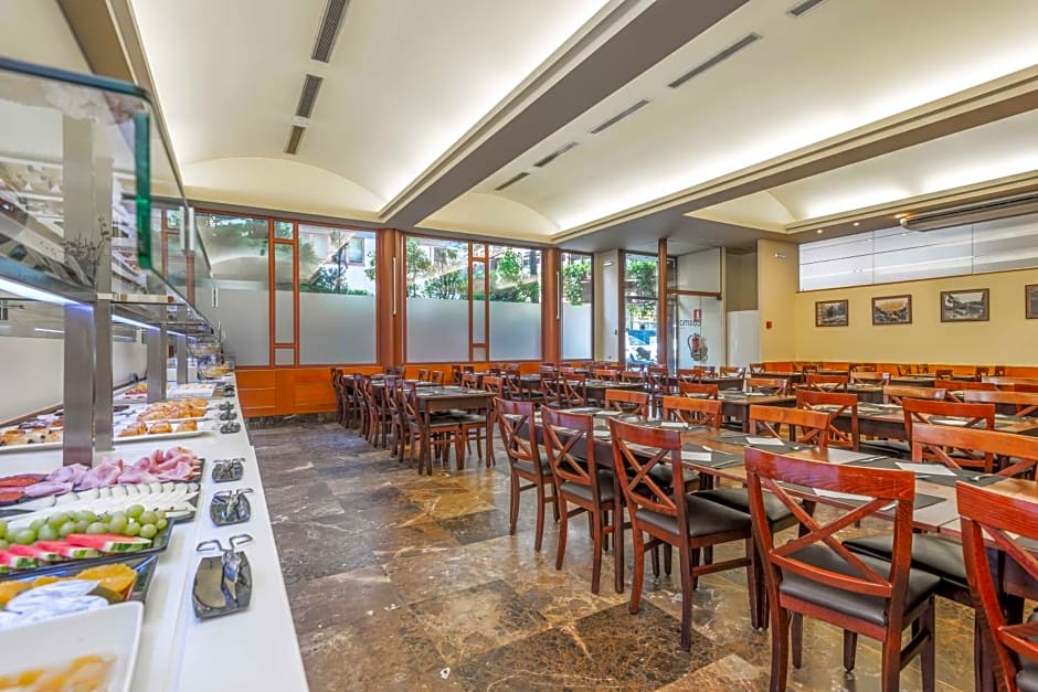 Hotel & Apartahotel SERHS Cosmos