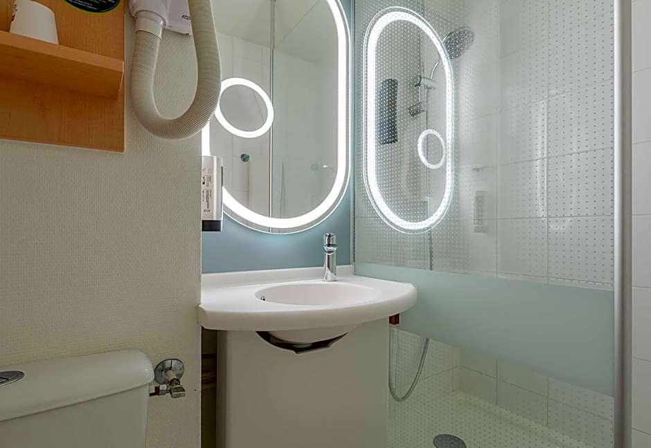 B&B HOTEL Blois Nord Vallée Maillard