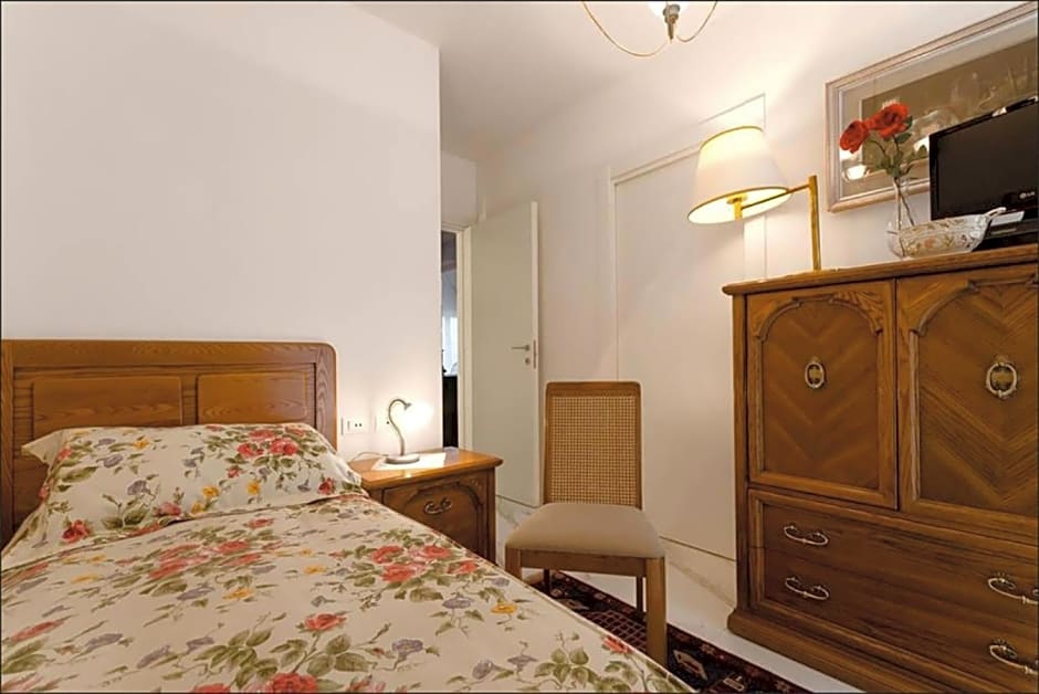 Bed and Breakfast Grace