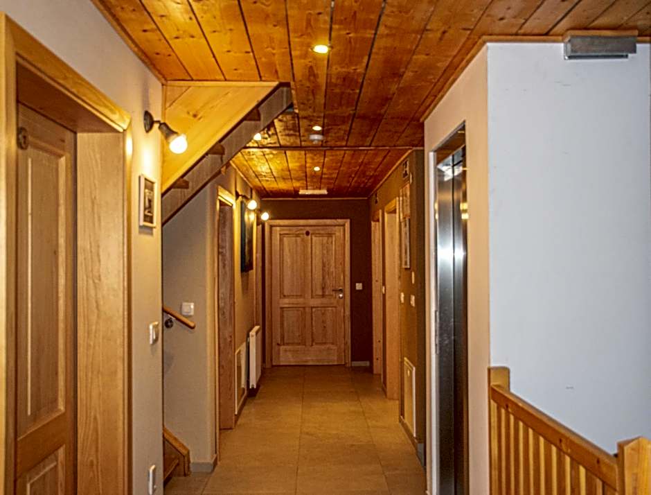 Youth Hostel Arsviva