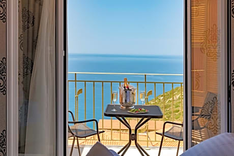 King Suite with Sea View