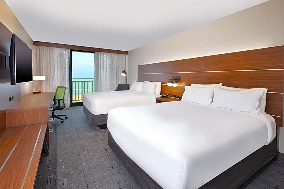 Holiday Inn Express & Suites VA Beach Oceanfront, an IHG Hotel