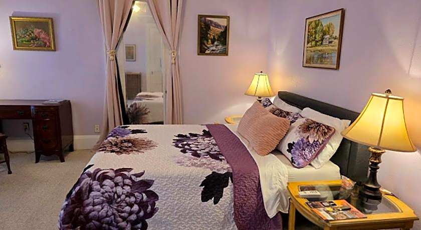 The Kings Throne Inn and Guest House