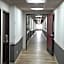 American Inn & Suites