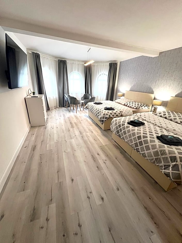 GrandLux Villa & Spa