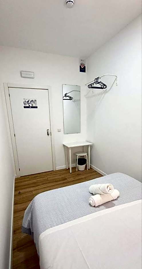 AYZ Joaquín Pol - Auto check-in property