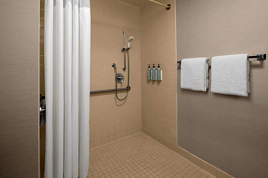 Courtyard by Marriott San Diego Central