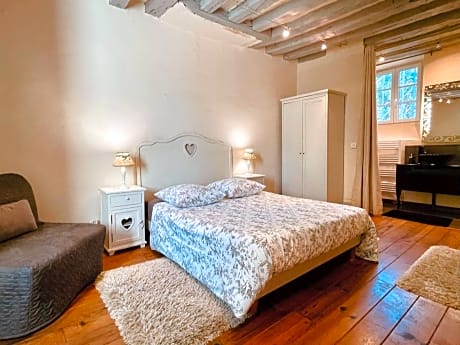 2 Bedroom Apartment - (4 Adults + 2 children) Lavande