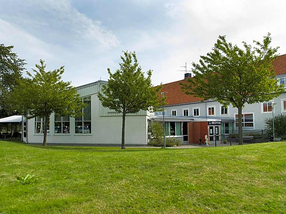 Photo 1 of 40 of Hotell Svanen