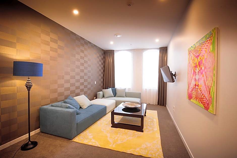 Hotel 115