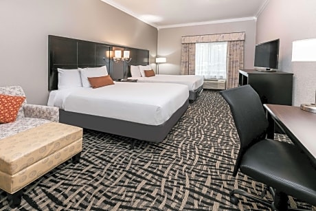 1 Queen Bed Mobility Accessible Room Non-Smoking