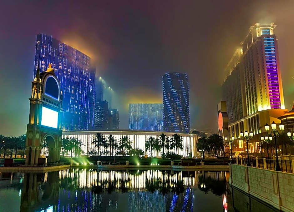 City of Dreams - The Countdown Hotel