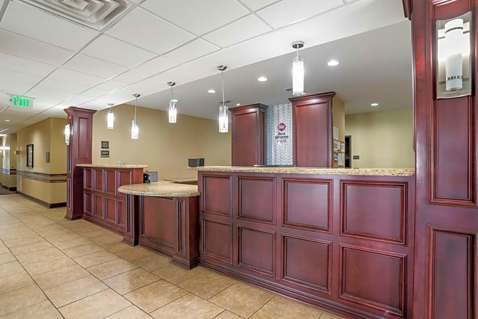 Best Western Plus Chalmette Hotel