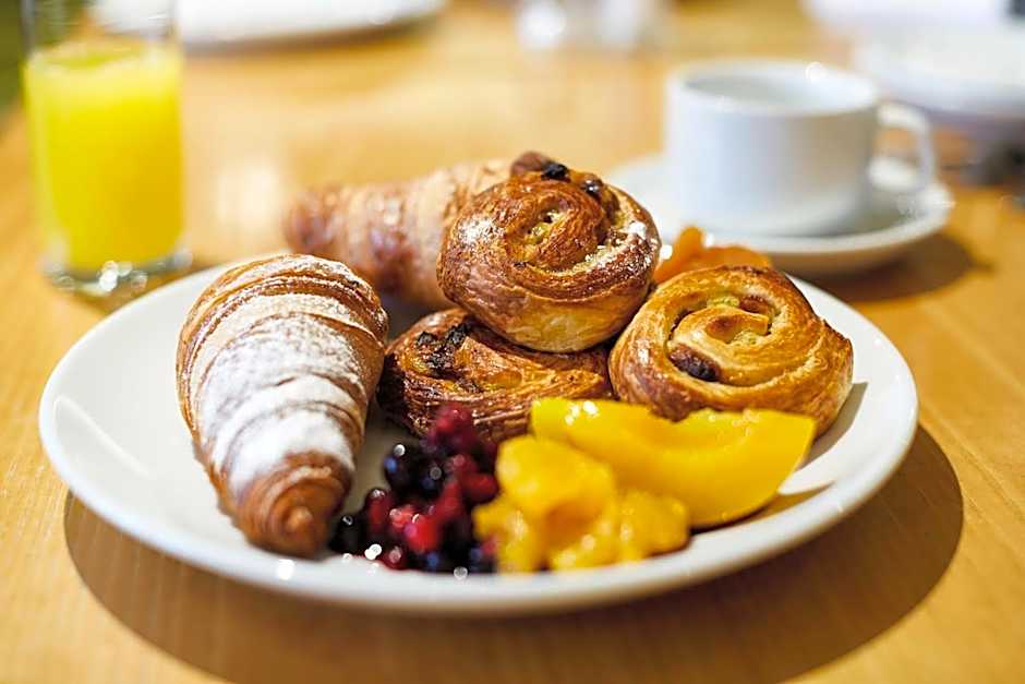 Mercure Newbury West Grange Hotel