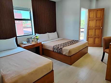 Triple Room with Balcony