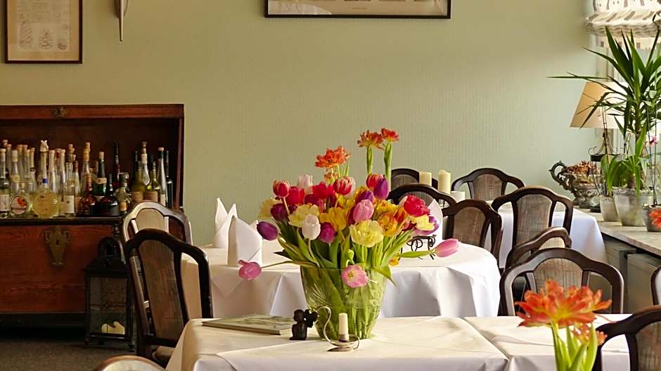 Restaurant und Hotel Zum Weissen Ross