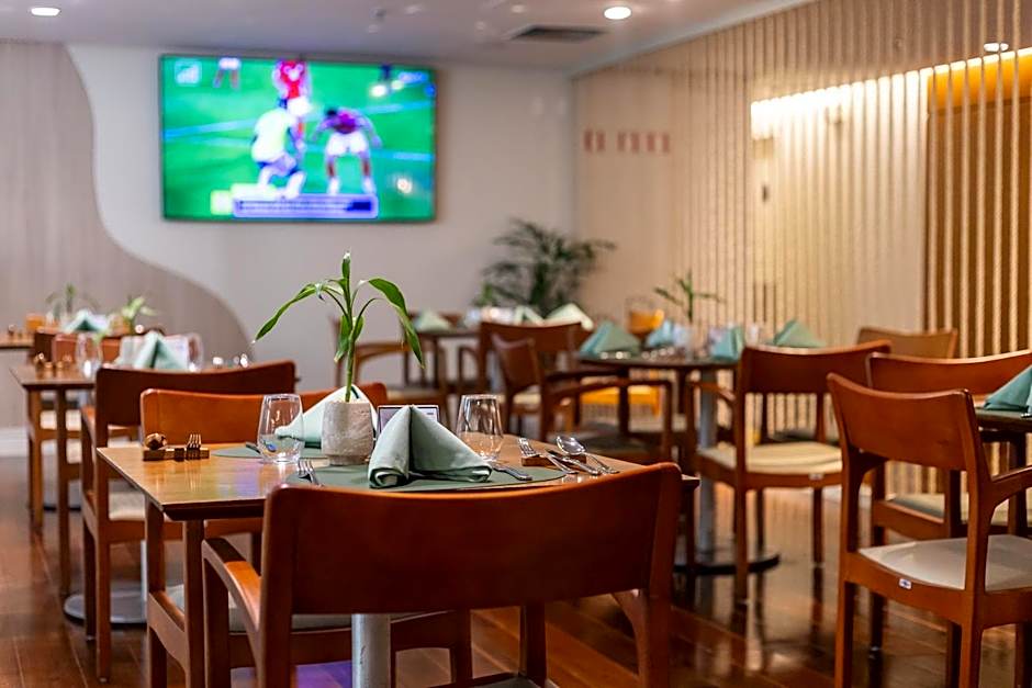 Mercure Salvador Rio Vermelho Hotel