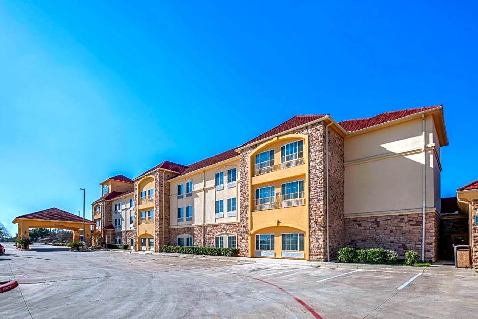 La Quinta Inn & Suites by Wyndham Floresville