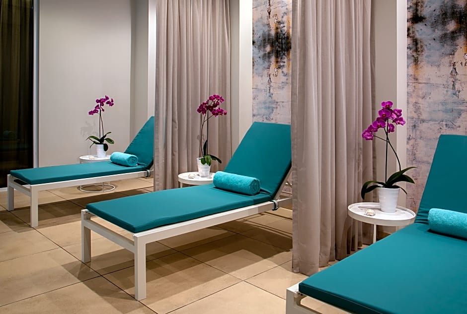 Vangelis Hotel & Suites