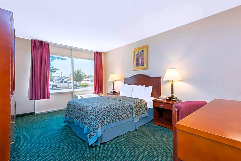 Blue Way Inn & Suites Wichita East