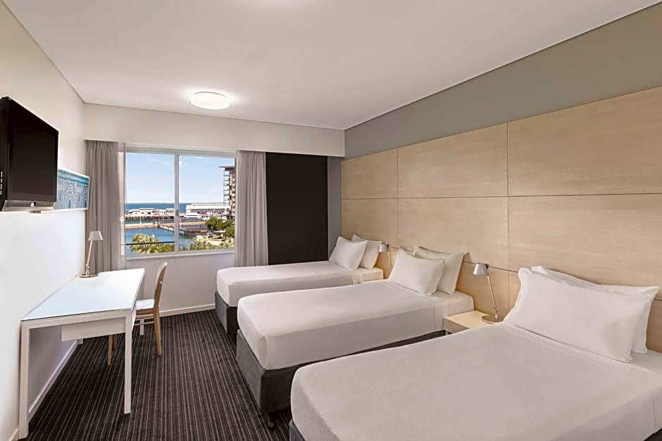 Vibe Hotel Darwin Waterfront