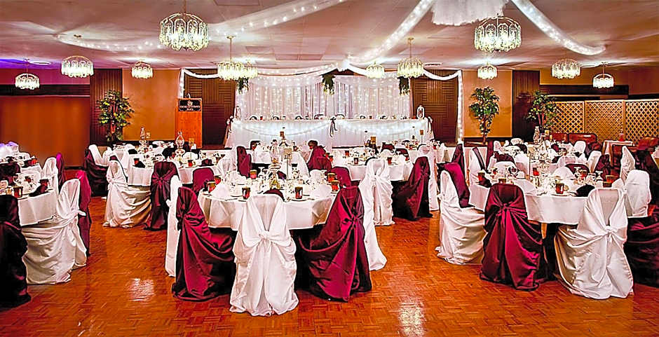 Days Inn & Conference Centre by Wyndham Camrose Norsemen