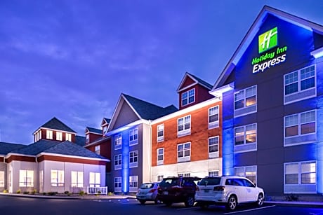 Holiday Inn Express Mystic