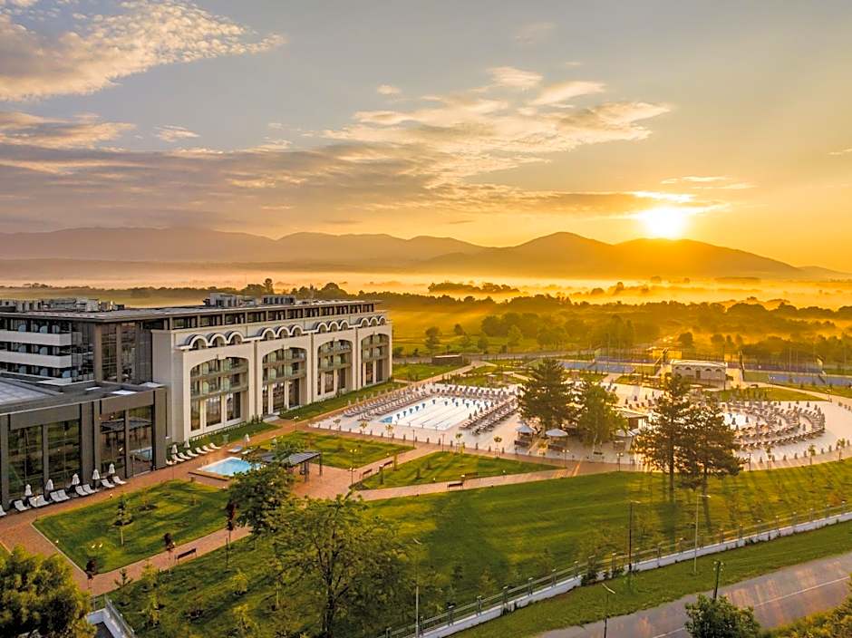 Kings' Valley Medical & Spa Hotel