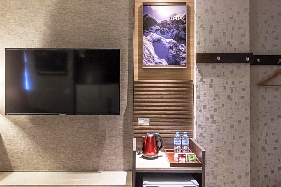 Maple Hotel Second Branch