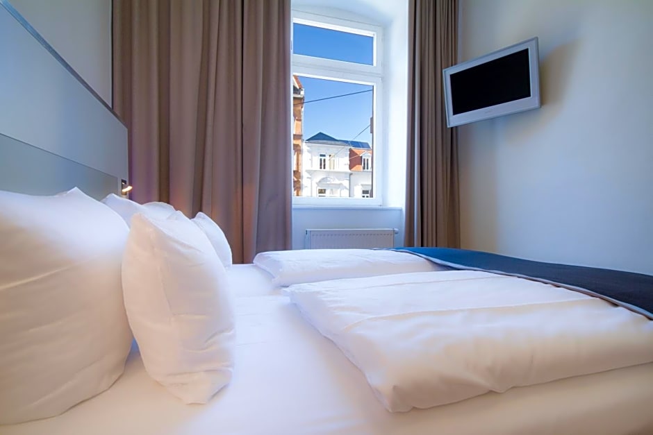 Qube Hotel Bergheim