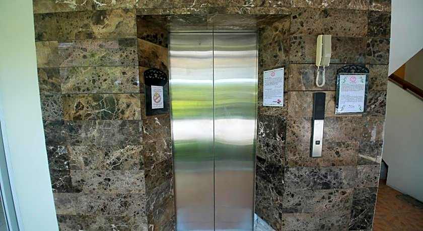 The Icon Place at Nurn Plub Wan