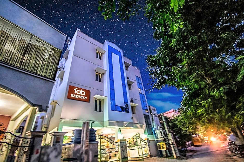 FabEscape Pine Hill View