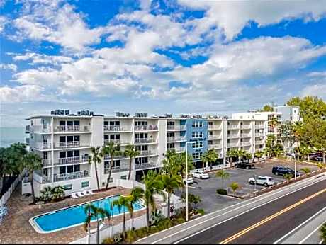 Indian Shores Condo at Holiday Villas II