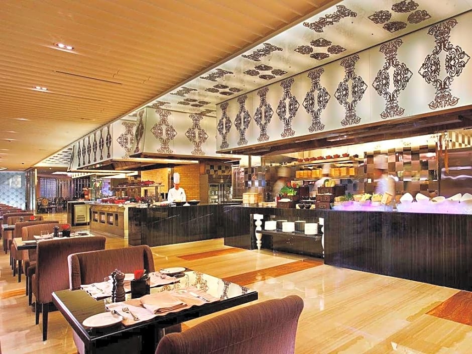 Sofitel Guangzhou Sunrich Hotel